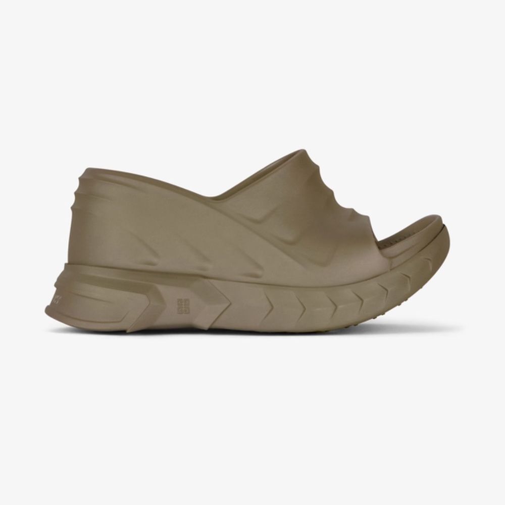 Givenchy marshmallow platform slides 38 dark khaki